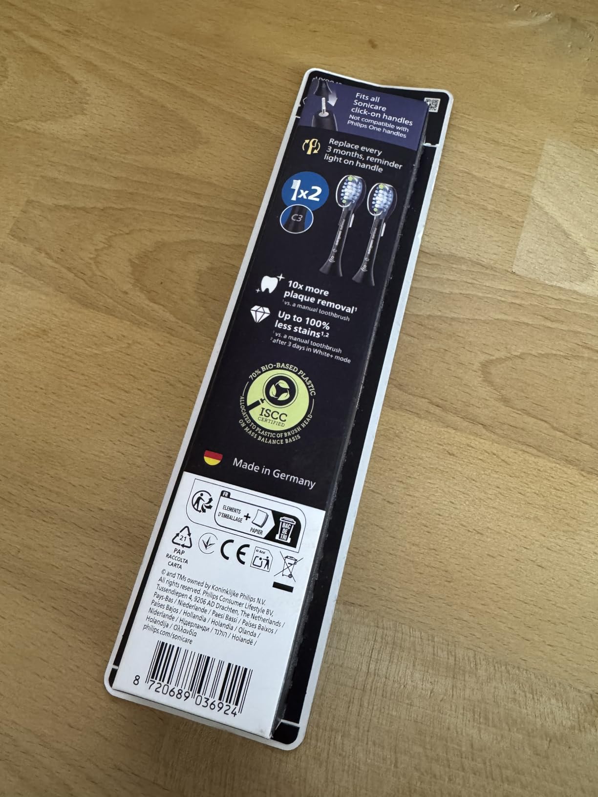 Schwarze Borsten färben ab