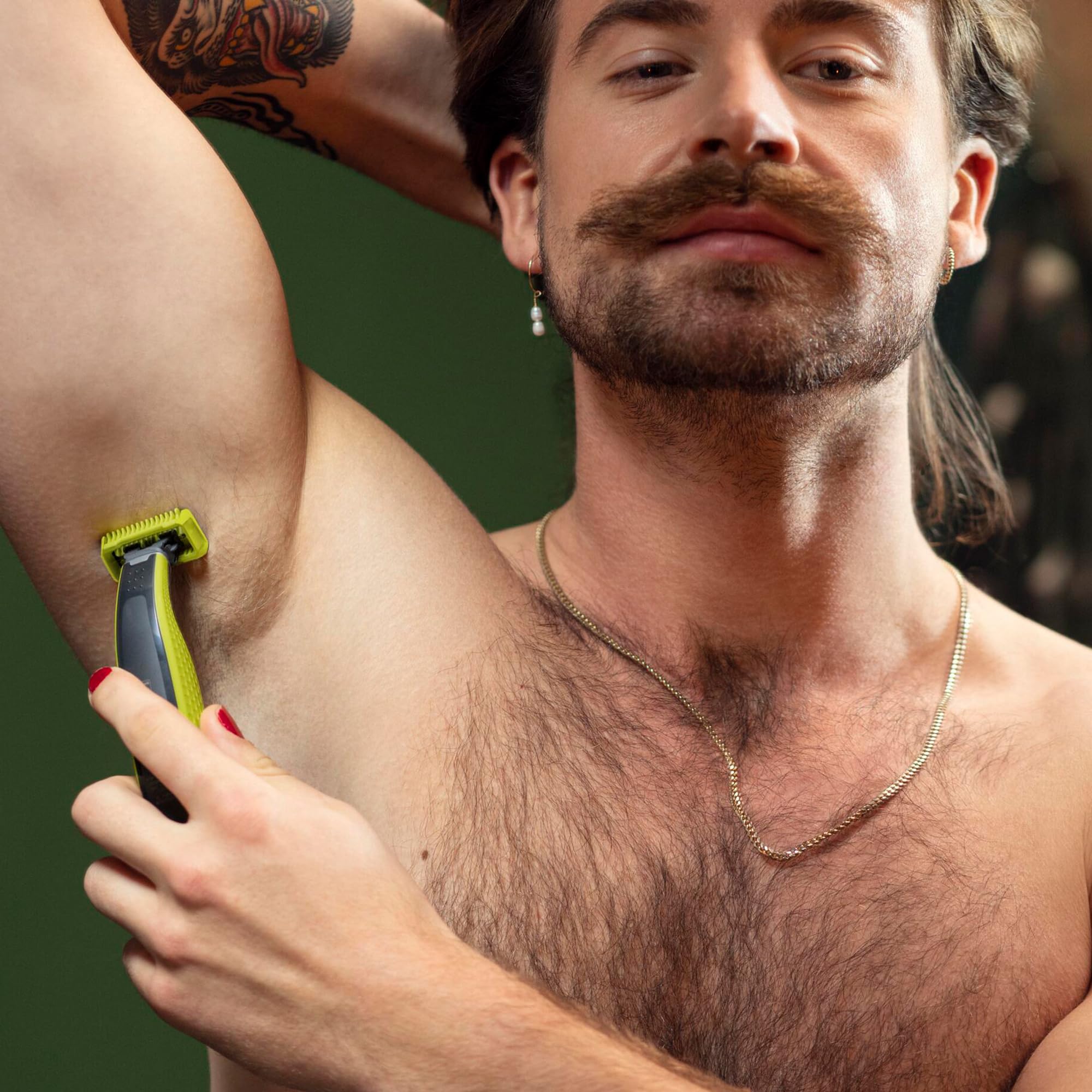 philips-oneblade-360-face-body-qp2834-31-elektrischer-rasierer-trimmer-bodygroom image 7